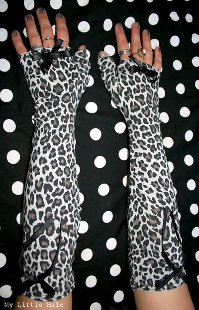 leopard print gloves sleeves