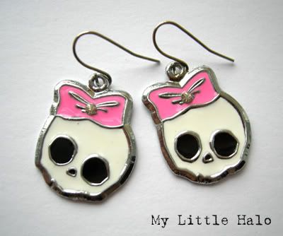 skull earrings with pink bow