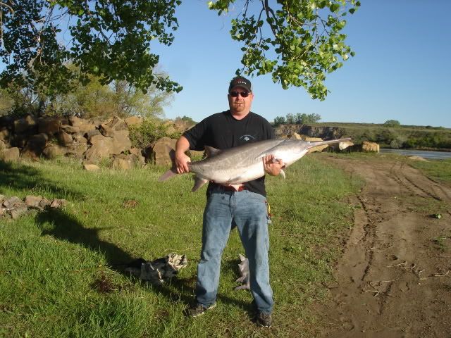 paddlefishing2010003.jpg